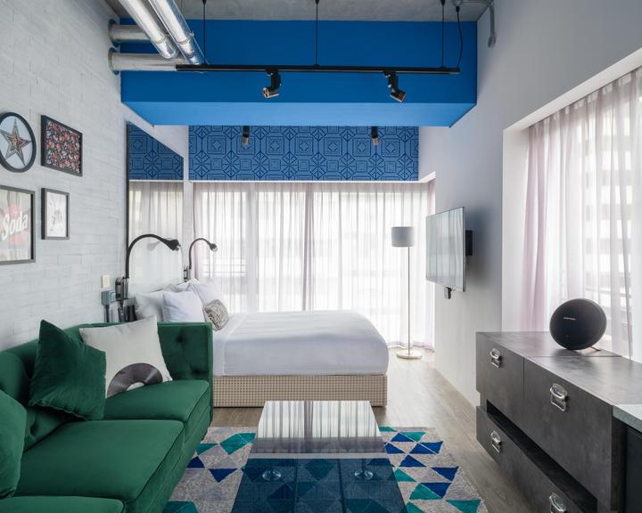 Corner Deluxe Ovolo Southside via Kayak