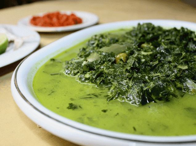 Daun Singkong Tumbuk, 1. Lontong Medan, 2. Mie Gomak, 3. Sate Padang Medan , 4. Mie Aceh Medan, 5. Soto Medan, 6. Bihun Bebek, 7. Bakso Lembu Medan, 8. Es Krim Tip Top, 9. Kari Bihun Tabona, 10. Rujak Kolam Medan, 11. Teh Susu Telur, 12. Kwetiau Ateng, 13. Kolak Durian, 14. Saksang, 15. Babi Panggang Karo, 16. Daun Singkong Tumbuk, 17. Bika Ambon, 18. Durian Medan, 19. Ikan Teri Medan, 20. Lemang Medan , 21. Sate Kerang, 22. Kacang Sihobuk, 23. Kue Ombus-ombus, 24. Kopi Sidikalang, 25. Sirup Markisa