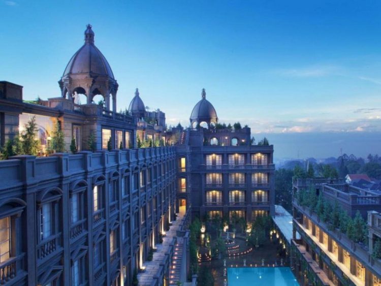 GH Universal via Agoda, Tips Liburan di Bandung, Cara Menyusun Itinerary , Hal Pertama yang Harus Diketahui, Mengenal Pariwisata di Bandung, Cara Menyusun Itinerary di Bandung