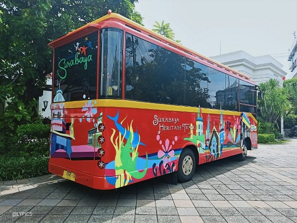 Heritage Tour Museum via Travelista, Sejarah House of Sampoerna, Lokasi House of Sampoerna, Rute menuju House of Sampoerna, Jam Operasional, Harga Tiket Masuk, Spot di Dalam House of Sampoerna