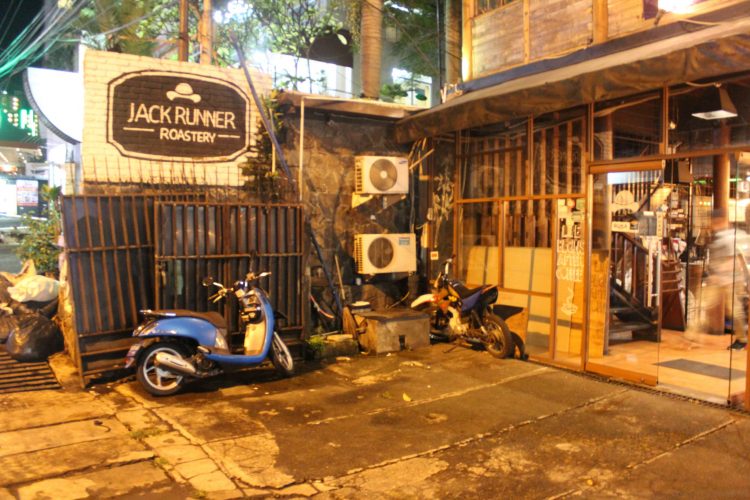 Jack Runner Roastery via UAIacid, 1. De’ Tuik Garden Cafe &amp; Resto, 2. Caffe Bene, 3. Cafe D’Pakar, 4. Wiki Koffie, 5. Bober Cafe, 6. Cafe Lawangwangi, 7. Taman Gasibu , 8. Sudirman Street, 9. Dakken Coffee &amp; Steak, 10. Suga Rush, 11. Upper East Cafe, 12. Hummingbird Eatery, 13. Maja House, 14. Bumi Sangkuriang, 15. Selasar Sunaryo Art Space, 16. Congo Cafe &amp; Resto, 17. Little Wings Book Cafe, 18. Kedai Mie Reman, 19. Warung Salse, 20. Alun-alun Kota Bandung, 21. Cihampelas Walk atau Ciwalk, 22. Paris van Java, 23. Richeese Factory, 24. Cocorico, 25. Warunk Segood, 26. Noah’s Barn Coffeenery, 27. Two Hands Full, 28. Lacamera Coffee, 29. Roemah Makan Enak-Enak, 30. Kedai Berisik, 31. Waroeng Kopi Modjok, 32. Taman Fotografi, 33. Taman Film, 34. Taman Pustaka Bunga, 35. Taman Labirin, 36. Pet Park, 37. Taman Vanda, 38. Roemah Kopi, 39. Jack Runner Roastery, 40. CUPS Coffee &amp; Kitchen, 41. Ngopie Doeloe