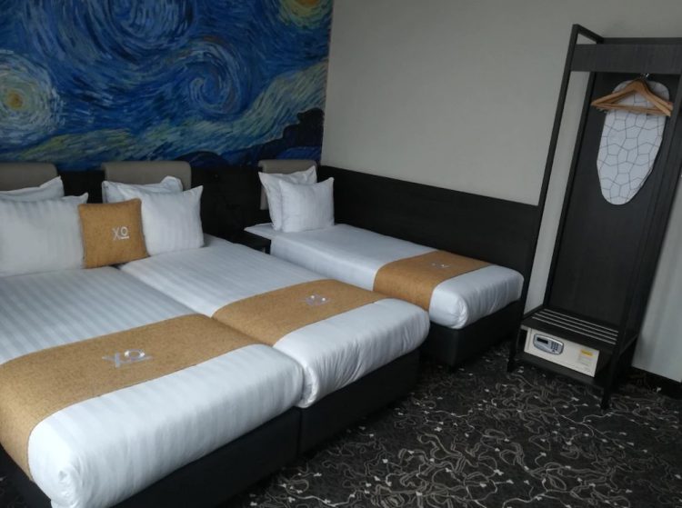 Kamar Standard Triple Hotel Van Gogh via Agoda