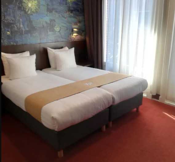 Kamar Standard Twin Hotel Van Gogh via Agoda