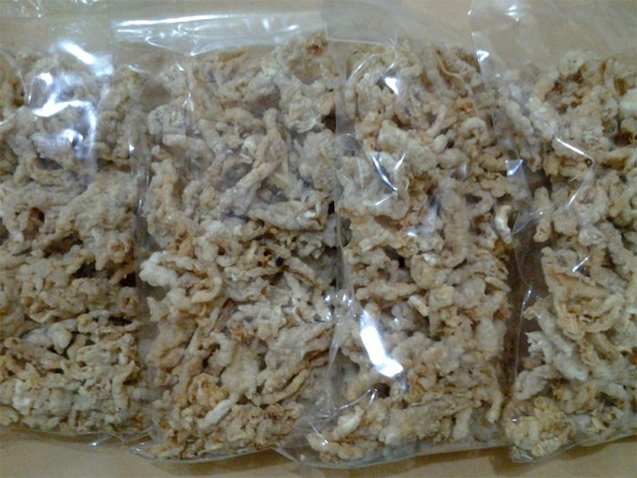 Keripik Ceker, 1. Apel Malang, 2. Sari apel, 3. Aneka Keripik Buah, 4. Keripik Tempe, 5. Keripik Ceker, 6. Keripik Kentang Macan, 7. Aneka Olahan Telo di Republik Telo, 8. Pia Mangkok, 9. Malang Strudel, 10. Ledre Pisang Bangka, 11. Madu Klanceng, 12. Kaos dan Souvenir Khas Malang, 13. Keramik Dinoyo, 14. Frozen Bakso, 15. Bakpao Sayang, 16. ASIX Cake, 17. Makobu Cake (Tutup Permanen), 18. Queen Apple (Tutup Permanen), 19. Puthu Lanang Celaket, 20. Jenang Apel, 21. Onde-Onde Depot HTS, 22. Carang Mas, 23. Cokelat Tempe, 24. Keripik Singkong Cap Lumba-Lumba, 25. Batik Topeng Malangan, 26. Petis Udang, 27. Onde-Onde Wijen, 28. Putu Lanang, 29. Makaroni Pedas, 30. Kopi Robusta Dampit Malang