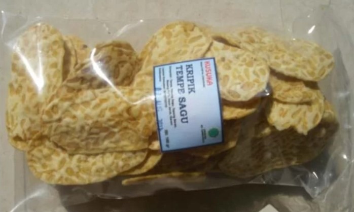 Keripik Tempe Sagu via Bukalapak, 1. Bakpia Jogja, 2. Yangko, 3. Geplak, 4. Gudeg Jogja, 5. Coklat Monggo, 6. Salak Pondoh, 7. Tiwul Yu Tum, 8. Jadah Tempe Mbah Carik, 9. Tasuba (Tahu Susu Bakso) Jogja, 10. Belalang Goreng (Walang Goreng), 11. Keripik Belut Jogja, 12. Seafood Olahan Jogja, 13. Peyek Mbok Tumpuk, 14. Batik Jogja, 15. Kerajinan Perak Jogja, 16. Blangkon, 17. Brownies Ubi Ungu, 18. Keripik Tempe Sagu, 19. Jogja Scrummy, 20. Gudeg Kaleng, 21. Gerabah Kasongan, 22. Kaos Dagadu, 23. Kue Mochi, 24. Keripik Welut, 25. Wayang, 26. Kerajinan Kulit, 27. Aksesoris Khas Jogja, 28. Tas Dowa, 29. Bakpia Princess Cake, 30. Wedang Uwuh, 31. Geblek Kulonprogo, 32. Tas Rotan, 33. Kopi Merapi, 1. Naturalan, 2. Kaloka Pottery, 3. Toko Barang Bareng, 4. Dowa Bag And Factory, 6. Mamahke Jogja