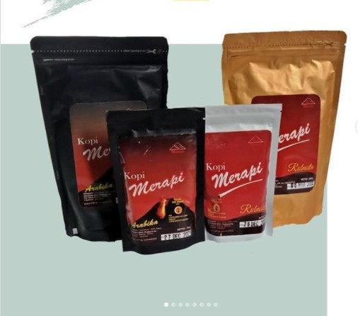 Kopi Merapi via IG @javaparama_katalog, 1. Bakpia Jogja, 2. Yangko, 3. Geplak, 4. Gudeg Jogja, 5. Coklat Monggo, 6. Salak Pondoh, 7. Tiwul Yu Tum, 8. Jadah Tempe Mbah Carik, 9. Tasuba (Tahu Susu Bakso) Jogja, 10. Belalang Goreng (Walang Goreng), 11. Keripik Belut Jogja, 12. Seafood Olahan Jogja, 13. Peyek Mbok Tumpuk, 14. Batik Jogja, 15. Kerajinan Perak Jogja, 16. Blangkon, 17. Brownies Ubi Ungu, 18. Keripik Tempe Sagu, 19. Jogja Scrummy, 20. Gudeg Kaleng, 21. Gerabah Kasongan, 22. Kaos Dagadu, 23. Kue Mochi, 24. Keripik Welut, 25. Wayang, 26. Kerajinan Kulit, 27. Aksesoris Khas Jogja, 28. Tas Dowa, 29. Bakpia Princess Cake, 30. Wedang Uwuh, 31. Geblek Kulonprogo, 32. Tas Rotan, 33. Kopi Merapi, 1. Naturalan, 2. Kaloka Pottery, 3. Toko Barang Bareng, 4. Dowa Bag And Factory, 6. Mamahke Jogja