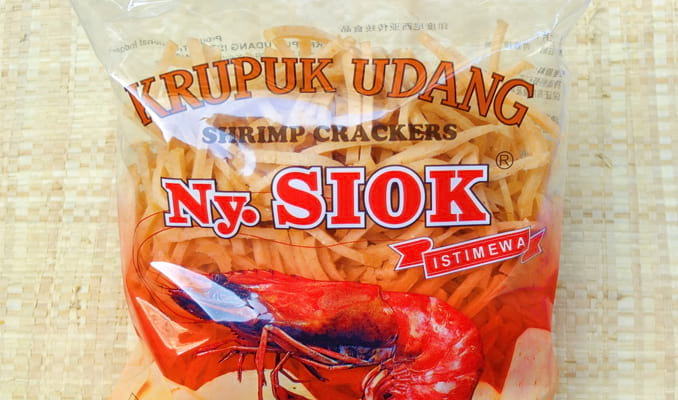 Krupuk Udang Lobster - Oleh-oleh khas Surabaya, 1. Almond Crispy Cheese, Oleh-oleh khas Surabaya, 2. Spikoe, 3. Belinjo Udang (Blidang), Khas Surabaya, 4. Keripik Buah Kane-Kane, 5. Pohong Tata, Oleh-oleh Khas Surabaya, 6. Kue Lapis Surabaya, 7. Sambal Bu Rudy Khas Surabaya, 8. Kue Mente, Produk Khas Surabaya, 9. Suoklat, Jajanan Khas Surabaya, 10. Kaos Cak Cuk, Asli Surabaya, 11. Kerupuk Ikan Kenjeran, 12. Kue Bikang Peneleh, 13. Fruit Cake Glory, 14. Sambal Cuk, 15. Abon Sapi Padmosusastro, 16. Bebek Djangkep, 17. Surabaya Snowcake, 18. Rambak Sapi, 19. Oseng Tuna Asap, 20. Kopi Bandrek, Oleh-oleh Khas Surabaya, 21. Bandeng Asap, 22. Siropen Telasih, 23. Krupuk Udang Lobster, 24. GunaGuna Snack, 25. Bunarendang, 26. Jenang dan Sirup Mangrove, 27. Bolu Joeang Surabaya , 28. Dawet Blauran , 29. Baju Batik Surabaya, 30. Sepatu Khas Wedoro, 31. Vallens Cake Surabaya, 32. Bandang Asap