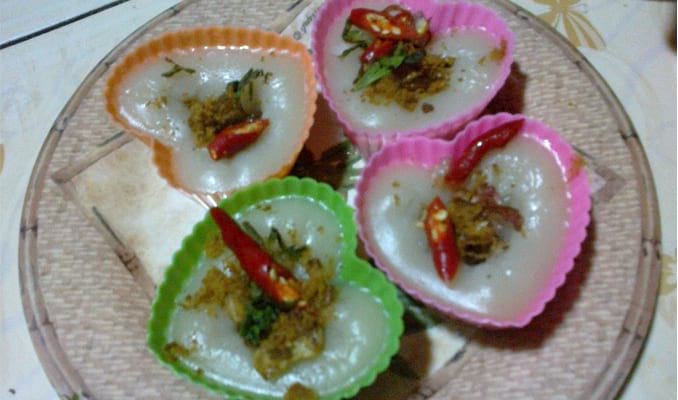 Kue Gandus, 1. Pempek, 2. Tekwan, 3. Laksan, 4. Celimpungan, 5. Burgo, 6. Lakso, 7. Martabak Palembang, 8. Mie Celor, 9. Pindang Ikan, 10. Pindang Tulang, 11. Sate Sapi Cucuk Manis, 12. Bakmi Babi, 13. Es Kacang Merah, 14. Kemplang Palembang, 15. Godo-Godo, 16. Gulo Puan, 17. Roti Koing, 18. Sambal Tempoyak, 19. Model, 20. Malbi, 21. Kue 8 Jam, 22. Otak-otak Kuah Cuko, 23. Lempok, 24. Lenggang, 25. Martabak HAR, 26. Kue Lapis Kojo, 27. Kue Engkak Ketan , 28. Kue Maksuba, 29. Kue Bolu Suri, 30. Kue Gandus, 31. Kue Lumpang, 32. Kue Srikaya, 33. Dadar Jiwo, 34. Sambal Lingkung, 35. Telok Ukan
