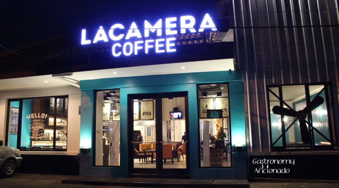 Lacamera Coffee via Gastronomy Aficionado, 1. One Eighty Coffee and Music, 2. Warung Kopi Purnama, 3. Sejiwa, 4. Armor Kopi, 5. Noah’s Barn, 6. Dakken Restaurant, 7. yumaju coffee, 8. Bober Cafe, 9. Lacamera Coffee , 10. Two Cents Coffee, 11. Kopi Anjis, 12. Ngopi Doeloe Burangrang , 13. Blue Doors , 14. Two Hands Full, 15. Cups Coffee & Kitchen, 16. Kopi Selasar Sunaryo, 17. Kopi Ireng, 18. Kedai Kopi 170, 19. Caffe Bene, 20. Warung Kopi Modjok, 21. Roemah Kopi, 22. Eugene the Goat , 23. Fortunate Coffee, 24. Jack Runner Roastery, 25. Yellow Truck Coffee, 26. Kinokimi Coffee, 27. Poffstory Coffee Brewer, 28. Baraya Coffee