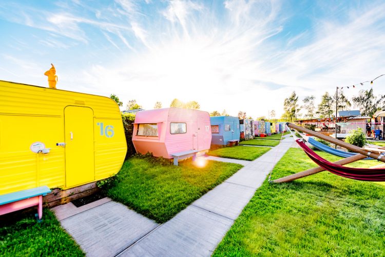 Lucky Lake Hostel via Hotelz
