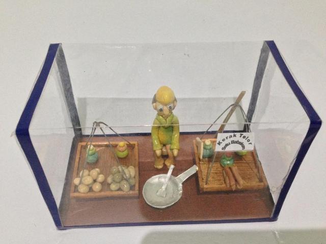Miniatur Abang Kerak Telor