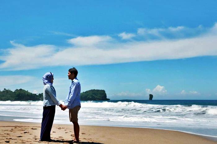 Pantai Bajulmati via IG @alfan88fanani, 1. Pantai 3 Warna Malang, 2. Pantai Watu Lepek, 3. Pantai Sendiki, 4. Pantai Jelangkung, Nama Mistis yang Tidak Mistis, 5. Pantai Batu Bengkung, 6. Pantai Ngliyep, 7. Pantai Perawan, 8. Pantai Clungup, 9. Wisata Pantai Bowele, 10. Pantai Selok, 11. Pantai Banyu Meneng, 12. Pantai Seling Ciut yang Tersembunyi, 13. Pantai di Pulau Sempu, 14. Pantai Watu Leter Malang, 15. Pantai Tamban, 16. Pantai Balekambang, 17. Pantai Wedi Awu, 18. Pantai Bajul Mati Malang, 19. Pantai Gatra yang Tertutup Barisan Bukit, 20. Pantai Ngopet, 21. Pantai Ngudel, 22. Pantai Teluk Asmara, 23. Pantai Kondang Merak, 24. Pantai Waru Waru, 25. Pantai Pesanggrahan, 26. Pantai Taman Ayu, 27. Pantai Kuncaran, 28. Pantai Karang Bolong, 29. Pantai Karang Tengkorak