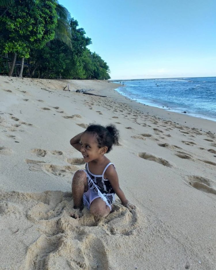 Pantai Base-G via IG @mayavioletha25