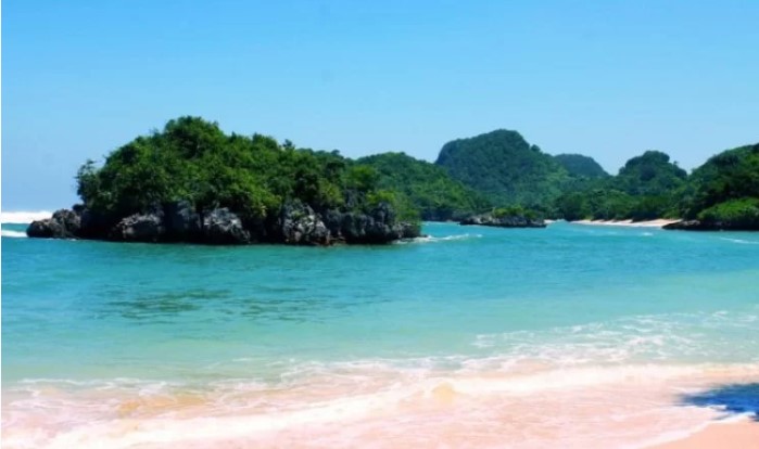 Pantai Gatra, 1. Pantai 3 Warna Malang, 2. Pantai Watu Lepek, 3. Pantai Sendiki, 4. Pantai Jelangkung, Nama Mistis yang Tidak Mistis, 5. Pantai Batu Bengkung, 6. Pantai Ngliyep, 7. Pantai Perawan, 8. Pantai Clungup, 9. Wisata Pantai Bowele, 10. Pantai Selok, 11. Pantai Banyu Meneng, 12. Pantai Seling Ciut yang Tersembunyi, 13. Pantai di Pulau Sempu, 14. Pantai Watu Leter Malang, 15. Pantai Tamban, 16. Pantai Balekambang, 17. Pantai Wedi Awu, 18. Pantai Bajul Mati Malang, 19. Pantai Gatra yang Tertutup Barisan Bukit, 20. Pantai Ngopet, 21. Pantai Ngudel, 22. Pantai Teluk Asmara, 23. Pantai Kondang Merak, 24. Pantai Waru Waru, 25. Pantai Pesanggrahan, 26. Pantai Taman Ayu, 27. Pantai Kuncaran, 28. Pantai Karang Bolong, 29. Pantai Karang Tengkorak