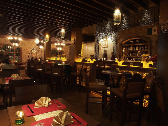 Restoran 1914, 1. Boncafe – Pregolan, 2. Wisata Pelabuhan di Surabaya North Quay, 3. Loop – Graha Famili, 4. Domicile Kitchen &amp; Lounge, 5. Historica Coffee &amp; Pastry, 6. Monopole Coffee Lab, 7. White House Surabaya | Resto Garden Lounge, 8. Pavilion Restaurant at JW Marriott Surabaya, 9. Tropikal Coffee, 10. The Consulate Surabaya, 11. The Socialite Bistro &amp; Lounge, 12. Danau Angsa Pakuwon City, 13. Cafe Rooftop Mibimibi, 14. Palacio Sky Cafe, 15. Sky 36 Rooftop Dining, 16. Citilites Skyclub &amp; Bistro Java Paragon, 17. Garden Cafe – XXI Ciputra World Surabaya, 18. Ekowisata Mangrove Wonorejo, 19. Cafe bawah Jembatan Suramadu, 20. The Gallery Restaurant – Ciputra World Hotel Surabaya
