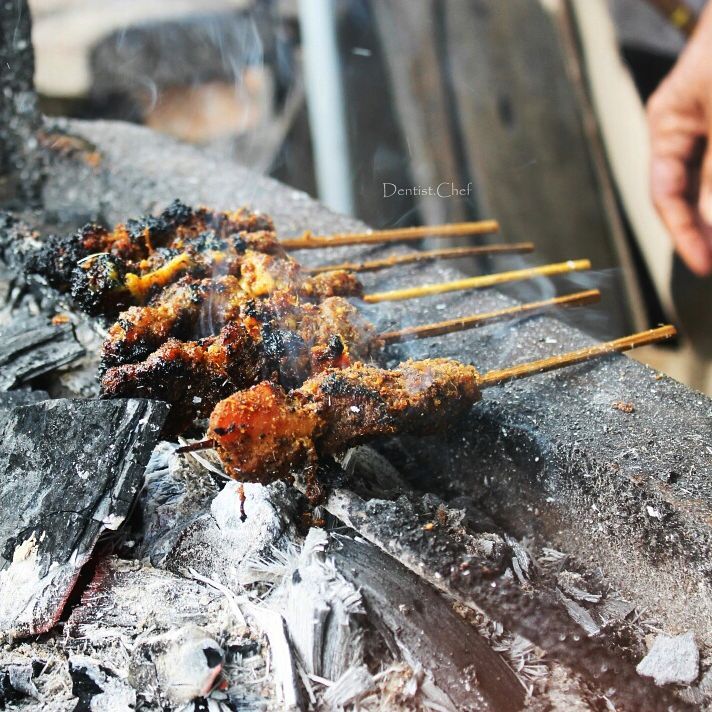 Sate Sapi Cucuk Manis via IG @dentist.chef_, 1. Pempek, 2. Tekwan, 3. Laksan, 4. Celimpungan, 5. Burgo, 6. Lakso, 7. Martabak Palembang, 8. Mie Celor, 9. Pindang Ikan, 10. Pindang Tulang, 11. Sate Sapi Cucuk Manis, 12. Bakmi Babi, 13. Es Kacang Merah, 14. Kemplang Palembang, 15. Godo-Godo, 16. Gulo Puan, 17. Roti Koing, 18. Sambal Tempoyak, 19. Model, 20. Malbi, 21. Kue 8 Jam, 22. Otak-otak Kuah Cuko, 23. Lempok, 24. Lenggang, 25. Martabak HAR, 26. Kue Lapis Kojo, 27. Kue Engkak Ketan , 28. Kue Maksuba, 29. Kue Bolu Suri, 30. Kue Gandus, 31. Kue Lumpang, 32. Kue Srikaya, 33. Dadar Jiwo, 34. Sambal Lingkung, 35. Telok Ukan