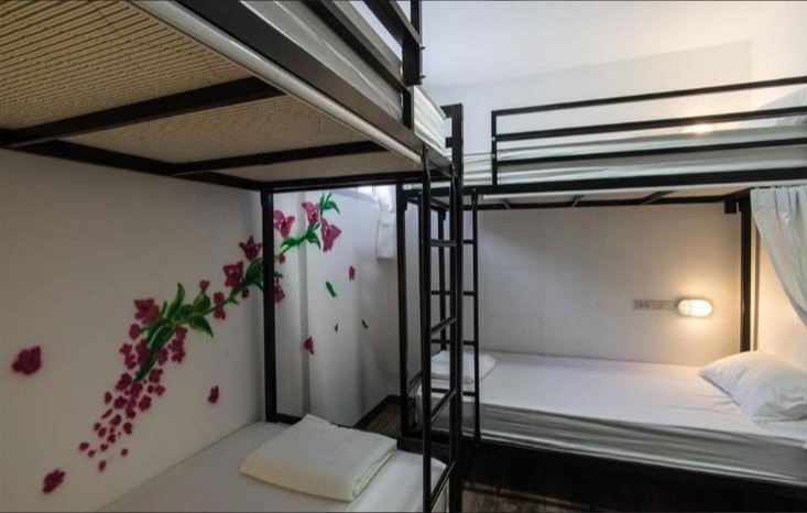 Suasana Dormitory Yodsiam Hostel via Pegipegi