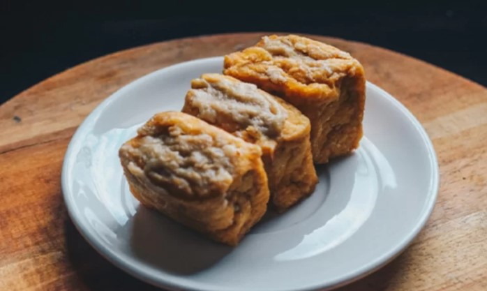 Tasuba (Tahu Susu Bakso) Jogja via Tiket, 1. Bakpia Jogja, 2. Yangko, 3. Geplak, 4. Gudeg Jogja, 5. Coklat Monggo, 6. Salak Pondoh, 7. Tiwul Yu Tum, 8. Jadah Tempe Mbah Carik, 9. Tasuba (Tahu Susu Bakso) Jogja, 10. Belalang Goreng (Walang Goreng), 11. Keripik Belut Jogja, 12. Seafood Olahan Jogja, 13. Peyek Mbok Tumpuk, 14. Batik Jogja, 15. Kerajinan Perak Jogja, 16. Blangkon, 17. Brownies Ubi Ungu, 18. Keripik Tempe Sagu, 19. Jogja Scrummy, 20. Gudeg Kaleng, 21. Gerabah Kasongan, 22. Kaos Dagadu, 23. Kue Mochi, 24. Keripik Welut, 25. Wayang, 26. Kerajinan Kulit, 27. Aksesoris Khas Jogja, 28. Tas Dowa, 29. Bakpia Princess Cake, 30. Wedang Uwuh, 31. Geblek Kulonprogo, 32. Tas Rotan, 33. Kopi Merapi, 1. Naturalan, 2. Kaloka Pottery, 3. Toko Barang Bareng, 4. Dowa Bag And Factory, 6. Mamahke Jogja