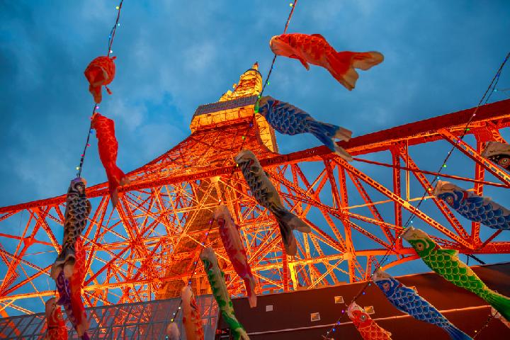 Tokyo Tower dan perayaan hari anak via Tempo, Mari mulai dengan menikmati mekarnya bunga Sakura di musim semi, Larut dalam lautan warna-warni musim gugur di Jepang, Mengenal musim liburan di Jepang, Cerita tentang tsuyu dan taifun