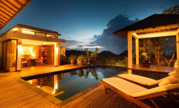 Airis Luxury via Booking, 1. Villa The Pala Pandawa – villa atas tebing pemandangan laut dengan 6 kamar tidur di Uluwatu Bali, 2. Villa Bayuh Sabbha – villa atas tebing pemandangan laut dengan 5 kamar tidur di Uluwatu Bali, 3. Villa Marie – villa atas tebing pemandangan laut dengan 6 kamar tidur di Uluwatu Bali, 4. Villa Suluban Cliff – villa atas tebing pemandangan laut dengan 6 kamar tidur di Uluwatu Bali, 5. Villa Istana – villa atas tebing dengan 5 kamar tidur di Uluwatu Bali, 6. Villa The Luxe Bali – villa atas tebing pemandangan laut dengan 3 kamar tidur di Uluwatu Bali, 7. Villa Pandawa, 8. Vivo Villas, 9. Shiva Villas, 10. The Wyn Villa, 11. Hillstone, 12. Uma Bingin, 13. Mahi-Mahi Villa, 14. Hideaway Residence, 15. Airis Luxury, 16. Bahagia Villas, 17. Amertha Colibri