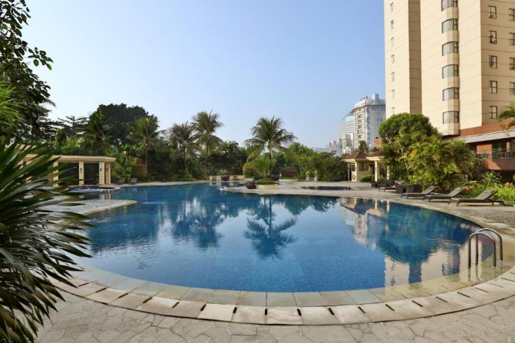 Aryaduta Semanggi via Booking, 1. Upscale Suites, 2. RedDoorz Plus @Karet Setiabudi, 3. Blessing Residence, 4. Fairmont Jakarta, 5. Amelia Guest House Jakarta, 6. Audah Guesthouse Syariah, 7. Le Meridien, 7. ZEN Premium Sampoerna Strategic Square , 8. Capital O 203 Prasada Mansion , 9. HARRIS Suites FX Sudirman, 10. Aryaduta Semanggi, 11. The Sultan Hotel Jakarta, 12. Crowne Plaza Hotel, 13. The Gunawarman, 14. JW Marriott Hotel Jakarta, 15. OYO 3931 Wtc Kuningan