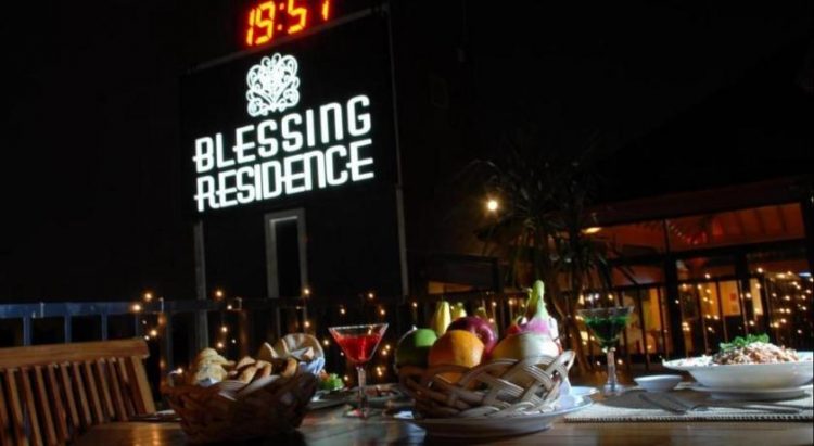 Blessing Residence via Agoda, 1. Upscale Suites, 2. RedDoorz Plus @Karet Setiabudi, 3. Blessing Residence, 4. Fairmont Jakarta, 5. Amelia Guest House Jakarta, 6. Audah Guesthouse Syariah, 7. Le Meridien, 7. ZEN Premium Sampoerna Strategic Square , 8. Capital O 203 Prasada Mansion , 9. HARRIS Suites FX Sudirman, 10. Aryaduta Semanggi, 11. The Sultan Hotel Jakarta, 12. Crowne Plaza Hotel, 13. The Gunawarman, 14. JW Marriott Hotel Jakarta, 15. OYO 3931 Wtc Kuningan