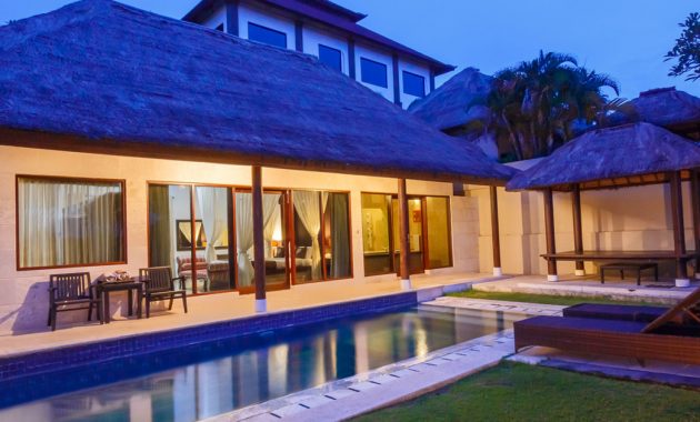 Hillstone, 1. Villa The Pala Pandawa – villa atas tebing pemandangan laut dengan 6 kamar tidur di Uluwatu Bali, 2. Villa Bayuh Sabbha – villa atas tebing pemandangan laut dengan 5 kamar tidur di Uluwatu Bali, 3. Villa Marie – villa atas tebing pemandangan laut dengan 6 kamar tidur di Uluwatu Bali, 4. Villa Suluban Cliff – villa atas tebing pemandangan laut dengan 6 kamar tidur di Uluwatu Bali, 5. Villa Istana – villa atas tebing dengan 5 kamar tidur di Uluwatu Bali, 6. Villa The Luxe Bali – villa atas tebing pemandangan laut dengan 3 kamar tidur di Uluwatu Bali, 7. Villa Pandawa, 8. Vivo Villas, 9. Shiva Villas, 10. The Wyn Villa, 11. Hillstone, 12. Uma Bingin, 13. Mahi-Mahi Villa, 14. Hideaway Residence, 15. Airis Luxury, 16. Bahagia Villas, 17. Amertha Colibri