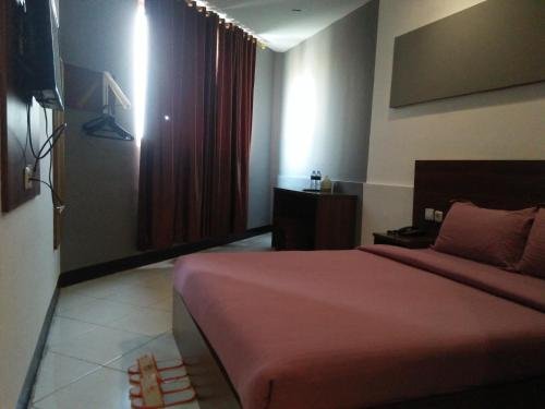 Hotel Mustika Tanah Abang, 1. The Packer Lodge, 2. Al Thalib Hotel Syariah, 3. Onyx Residence, 4. House of Arsonia Bougainvillea , 5. Karsa Utama Hotel, 6. Hotel Alamanda, 7. LeGreen Suite, 8. House of Arsonia Tulip, 9. Hotel Alma, 10. Juno Tanah Abang Jakarta, 11. Hotel Mustika Tanah Abang, 12. Hotel Celvasha, 14. Hotel Alma, 15. N1 Hotel Tanah Abang