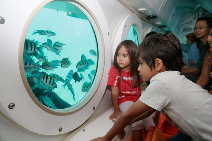 Inside Submarine, Menikmati keindahan wisata bawah laut menggunakan Kapal Selam Odyssey Submarine Bali, Kriteria Fisik Kapal, Tempat dan Waktu Penjemputan, Fasilitas Kapal, Ketentuan Lain, Biaya &amp; Harga Tiket Odyssey Submarine Bali, Keuntungan menyelam bersama Kapal Selam Odyssey