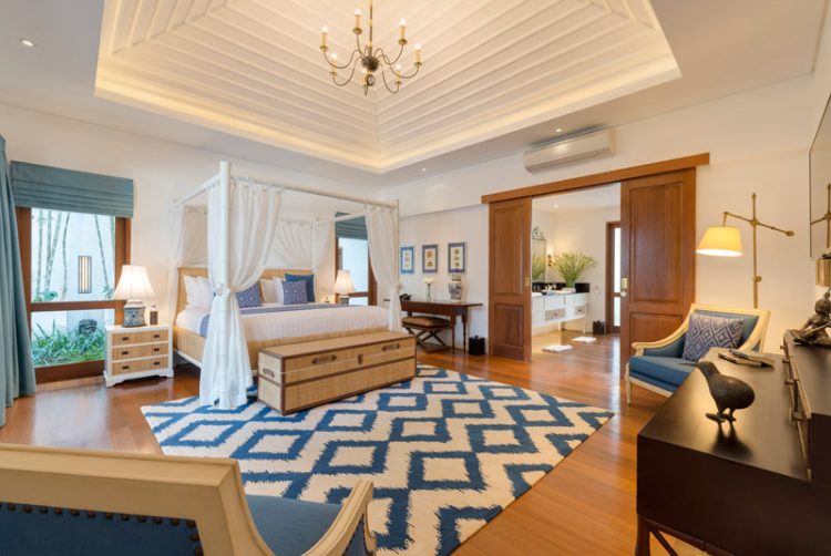 Kamar Tidur Mewah yang Romantis memberikan pengalaman tak terlupakan ketika anda menginap di villa ini, 1. Villa Windu Asri – villa private dengan 6 kamar tidur di Seminyak Bali, 2. Villa Casa Brio, Menawarkan Kenyamanan di Tengah Kota Yang Padat, 2. Villa De Suma, 4. Villa Atas Ombak, 5. Villa Adasa, 6. The Baganding Villa, 7. Villa Carrion Seminyak (mulai dari Rp1.010.000), 8. Citra Garden Boulevard Villa (Mulai Rp682.168), 9. Villa Kayu Raja (Mulai dari Rp900.000), 10. Bali Studio Margarita No. 3 (Mulai dari Rp740.814), 11. Lovely Budget Villa in Seminyak (Mulai dari Rp693.059), 12. Paras Villa (Mulai dari Rp890.000), 13. Homy Cozy (Mulai dari Rp996.273), 14. The Villa LiLy (Mulai dari Rp770.552), 15. Villa Maya (Mulai dari Rp753.801), 16. Seminyak Suite, 17. Kiss Bali Villas, 18. Downtown Villas, 19. The Wolas, 20. Holyfat Villa, 21. Javana Royal, 22. Aksari Villa Seminyak, 23. Asa Bali Luxury, 24. Hu’u Villas, 25. Delu Villas, 26. Danoya Villa