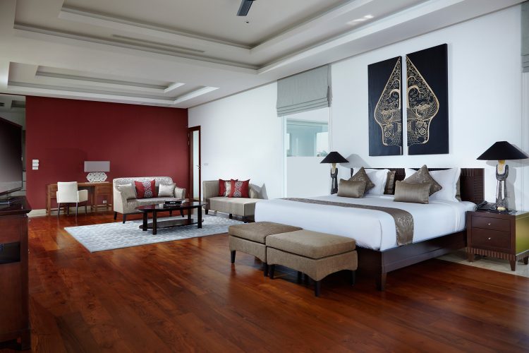 Master Bedroom No.4 Villa Malaathina, 1. Villa Umah Daun – villa private dengan 5 kamar tidur di Umalas Bali, 2. Villa Malaathina – villa private dengan 7 kamar tidur di Umalas Bali, 3. Menikmati Suasana Pedesaan Bali yang Menentramkan di Villa Arwana, Yuk Mari Bersantai di sini bersama Keluarga anda!, 4. Villa Bali Bali Cottage, Populer di Umalas Bali, 5. Uppala Villa, 6. Villa Adagian, 7. Villa Asia, 8. Grand Akhyati, 9. Villa Mahesa, 10. Villa Ariana, 11. Villa Shakti, 12. Villa Tabatha