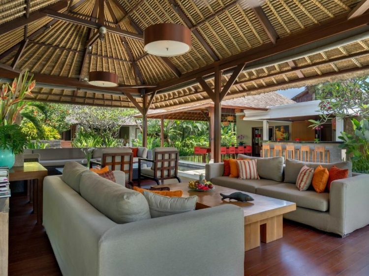 Paviliun tamu dengan desain interior cantik