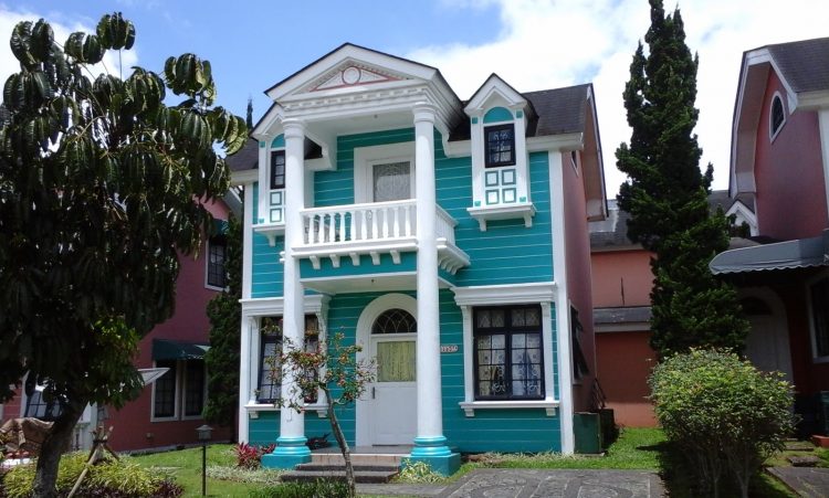 Penginapan di Kota Bunga via Ssewaavilla, Little Venice Kota Bunga, Alamat Little Venice Kota Bunga, Rute Menuju Lokasi dari Kota Bogor, Harga Tiket Masuk, Penginapan di Kota Bunga, Aktivitas Seru di Little Venice, Fasilitas , Tips Berlibur