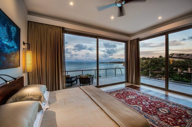 Room Villa The Luxe Bali via Ministryofvillas, 1. Villa The Pala Pandawa – villa atas tebing pemandangan laut dengan 6 kamar tidur di Uluwatu Bali, 2. Villa Bayuh Sabbha – villa atas tebing pemandangan laut dengan 5 kamar tidur di Uluwatu Bali, 3. Villa Marie – villa atas tebing pemandangan laut dengan 6 kamar tidur di Uluwatu Bali, 4. Villa Suluban Cliff – villa atas tebing pemandangan laut dengan 6 kamar tidur di Uluwatu Bali, 5. Villa Istana – villa atas tebing dengan 5 kamar tidur di Uluwatu Bali, 6. Villa The Luxe Bali – villa atas tebing pemandangan laut dengan 3 kamar tidur di Uluwatu Bali, 7. Villa Pandawa, 8. Vivo Villas, 9. Shiva Villas, 10. The Wyn Villa, 11. Hillstone, 12. Uma Bingin, 13. Mahi-Mahi Villa, 14. Hideaway Residence, 15. Airis Luxury, 16. Bahagia Villas, 17. Amertha Colibri