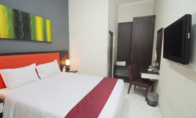 Sarila via Pegipegi, 1. Hotel Bandar Narita, 2. Airy Terminal Tirtonadi, 3. Hotel Tirtonadi Permai, 4. Hotel Keprabon, 5. Mandala Wisata Boutique House, 6. Amaris Hotel Sriwedari, 7. Grand Amira Hotel Solo by Azana, 8. Twin Star Hotel, 9. Swiss-Belinn Saripetojo, 10. Rumah Turi Boutique Resort, 11. The Edelweiss Hideaway, 12. Grand Sae Boutique, 13. Hotel Trihadhi, 14. Hotel Djayakarta, 15. Kusuma Kartikasari, 16. Sarila, 17. RedDoorz Plus Purwosari, 18. Favehotel, 19. Hotel Seribu
