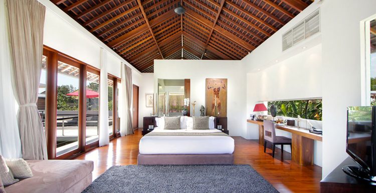 Second master bedroom with living space Villa Kalyani, 1. Villa Ombak Laut – villa pinggir pantai dengan 6 kamar tidur di Canggu Bali, 2. Villa Mana – villa pemandangan sawah dengan 5 kamar tidur di Canggu Bali, 3. Villa Mako – villa private dengan 3 kamar tidur di Canggu Bali, 4. Villa Mahatma House, Villa 5 kamar tidur di Pinggir Pantai  Canggu Bali, 5. Villa Levi – villa pinggir sungai dengan 5 kamar tidur di Canggu Bali, 6. Villa Kudus – villa private dengan 5 kamar tidur di Canggu Bali, 7. Villa Kalyani – villa private 5 kamar tidur di Canggu Bali, 8. Villa Pangi Gita – villa private dengan 3 kamar tidur di Canggu Bali, 9. Villa Asmara, 10. Asatu Villa, 11. The Bali Dream, 12. Villa Sahaja, 14. Aswattha Villa, 15. The Tamantis, 16. Villa Senara, 17. Aksata Villas, 18. The Canggu Boutique, 19. Regali Villa, 20. The Loft Villas