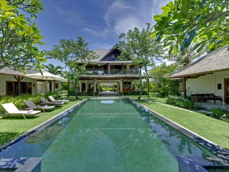 Villa Asmara via Agoda, 1. Villa Ombak Laut – villa pinggir pantai dengan 6 kamar tidur di Canggu Bali, 2. Villa Mana – villa pemandangan sawah dengan 5 kamar tidur di Canggu Bali, 3. Villa Mako – villa private dengan 3 kamar tidur di Canggu Bali, 4. Villa Mahatma House, Villa 5 kamar tidur di Pinggir Pantai  Canggu Bali, 5. Villa Levi – villa pinggir sungai dengan 5 kamar tidur di Canggu Bali, 6. Villa Kudus – villa private dengan 5 kamar tidur di Canggu Bali, 7. Villa Kalyani – villa private 5 kamar tidur di Canggu Bali, 8. Villa Pangi Gita – villa private dengan 3 kamar tidur di Canggu Bali, 9. Villa Asmara, 10. Asatu Villa, 11. The Bali Dream, 12. Villa Sahaja, 14. Aswattha Villa, 15. The Tamantis, 16. Villa Senara, 17. Aksata Villas, 18. The Canggu Boutique, 19. Regali Villa, 20. The Loft Villas