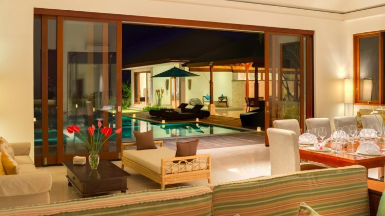 Villa Marie via Villa Bali, 1. Villa The Pala Pandawa – villa atas tebing pemandangan laut dengan 6 kamar tidur di Uluwatu Bali, 2. Villa Bayuh Sabbha – villa atas tebing pemandangan laut dengan 5 kamar tidur di Uluwatu Bali, 3. Villa Marie – villa atas tebing pemandangan laut dengan 6 kamar tidur di Uluwatu Bali, 4. Villa Suluban Cliff – villa atas tebing pemandangan laut dengan 6 kamar tidur di Uluwatu Bali, 5. Villa Istana – villa atas tebing dengan 5 kamar tidur di Uluwatu Bali, 6. Villa The Luxe Bali – villa atas tebing pemandangan laut dengan 3 kamar tidur di Uluwatu Bali, 7. Villa Pandawa, 8. Vivo Villas, 9. Shiva Villas, 10. The Wyn Villa, 11. Hillstone, 12. Uma Bingin, 13. Mahi-Mahi Villa, 14. Hideaway Residence, 15. Airis Luxury, 16. Bahagia Villas, 17. Amertha Colibri