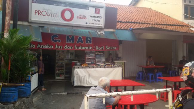 Warung Prasmanan Ceu Mar, 1. Chingu Cafe, 2. Pino Pizza (Tutup Permanen), 3. Nasi Goreng Mafia, 4. Waroeng Setiabudhi, 5. Batagor Darto, 6. Kafe Burangrang, 7. Maeta Coffee, 8. Bakso Istigfar, 9. Bebek Goreng Haji Slamet, 10. Dapur Dahapati, 11. Sapu Lidi Resto and Cafe, 12. Cafe d’Pakar, 13. Kafe Lawangwangi, 14. Rumah Sosis, 15. Mie Kocok Mang Dadeng, 17. Braga Citywalk, 20. Warung Prasmanan Ceu Mar, 27. Suis Butcher, 29. Makan di Kapal Pinisi Danau Situ Patenggang, 35. Nasi Bancakan Mang Barna dan Bi Oom, 36. Rumah Makan Ampera, 37. Mie Ramen, 38. Paskal Food Market, 39. The Valley Bistro and Cafe, 40. Warung Salse, 41. Congo Cafe And Gallery, 42. Natural Resto dan Strawberry Land, 43. Kampung Daun, 44. Roemah Nenek Resto Cafe, 45. Atmosphere Resort Cafe , 46. Raja Rasa, 47. Cie Rasa Loom Buah Batu