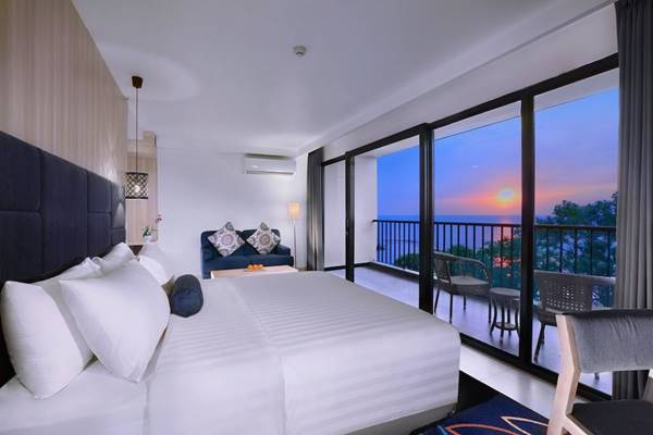 Aston Anyer Beach Hotel, 1. Hotel Kampoeng Poci, 2. Puri Retno, 3. Pesona Krakatau Cottages and Hotel, 4. Allisa Resort, 5. Aston Anyer Beach Hotel, 6. The Acacia, 7. Hotel Mambruk, 8. Marbella Hotel, 9. Hawaii Resort, 10. Double G Hotel, 11. Sanghyang Indah Spa Resort, 12. Patra Comfort Anyer, 13. Lucia Cottages (Pondok Lucia), 14. Salsa Beach Hotel Anyer, 15. Nuansa Bali Resort, 16. Villa Marina, 17. Novus Jiva Anyer Resort Villa and Spa, 18. The Jayakarta Villas Anyer