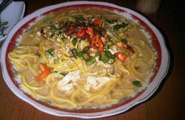 Bakmi Jawa Pak Gareng via Ulinulin, 1. Angkringan Blendoek, 2. Nasi Ayam Bu Sami, 3. Gudeg Mbak Tum, 4. Soto Bangkong, 5. Trattoria Semarang, 6. Stove Syndicate (Tutup Permanen), 7. Cafe Riverview, 8. Bakmi Jawa Pak Gareng, 9. Nasi Goreng Babat Hengky, 10. Nasi Ayam Bu Wido, 11. Tahu Petis Prasojo, 12. Nasi Kucing Pak Gik, 13. Kedai Amarta, 14. Waroeng Semawis, 15. Warung Dim Sum (Wardim), 16. Seafood Pak Jari, 17. Nasi Liwet Bu Widodo, 18. Soto Pak No, 19. Bakso Doa Ibu, 20. Lunpia Semarang 24 Jam, 21. Pisang Plenet Pak Yuli, 22. Nasi Gandul Pak Subur, 23. Es Puter Cong Lik, 24. Warung Makan 86, 25. Nasi Gandul Pak Memet, 26. Sedap Malam (Warung Internet dan Roti Bakar) Sumur, 27. KoenoKoeni Cafe Gallery, 28. Menur Bistro, 29. Antara Kata Coffee Talk, 30. RV Cafe 24 Semarang, 31. The Hills Dining Restaurant, 32. Joglo Agung Resto & Galleri, 33. Pakne Heksa, 34. Kopi Klotok Pak Sadar, 35. Kopi Tarik Ungaran, 36. Restoran Kampung Laut Semarang, 37. Nasi Goreng Babat Pak Sumarsono, 38. Nasi Goreng Babat Pak Karmin, 39. Nasi Goreng Babat Akbar, 40. Gama Ikan Bakar & Seafood, 41. Gudeg Mantep Bu Har, 41. Sego Gobyos Mbak Sari
