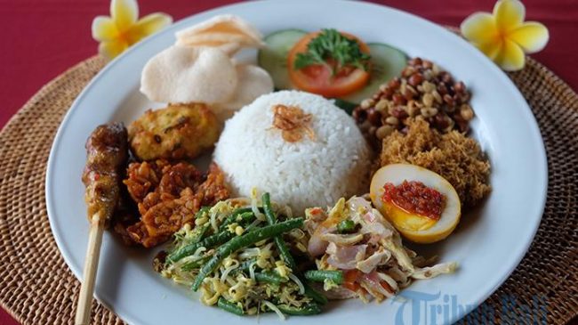 Laka Leke, 1. Café Wayan Bakery, 2. Warung Hana, 3. Warung Rama, 4. Warung Bu Mangku Kedewatan, 5. Warung Mangga Madu, 6. Laka Leke, 7. Warung Prima, 8. Warung Wulan, 9. Warung Ijo, 10. Sari Organik (Tutup Permanen)