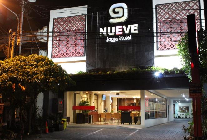 Nueve Hotel, 1. Inna Garuda Hotel, 2. Hotel Pyreness Jogja, 3. Merapi Merbabu Hotel Yogyakarta, 4. Ibis Style Yogyakarta, 5. Whiz Hotel Yogyakarta, 6. Summer Season Hotel, 7. 1001 Malam Hotel Yogyakarta, 8. Metro Guest House Yogyakarta, 9. Hotel Perwita Sari, 10. Mahkota Hotel, 11. Aura Hotel, 12. RedDoorz Near Malioboro Mall, 13. The Cabin, 14. Monica Hotel, 15. Hotel Berlian, 16. Hasian, 17. Gloria Amanada, 18. POP! Hotel, 19. Violet Hotel, 20. Bladok Hotel, 21. Garden Hotel, 22. Nueve Hotel, 23. Hotel Amallia, 24. Hotel Kristina, 25. Hotel Atalie, 26. Malioboro Inn Hotel, 27. Peti Mas Hotel, 28. Blue Safir Hotel, 29. Hotel Batik Yogyakarta, 30. S-Chott Hotel, 31. Hotel Sriwijaya Yogyakarta, 32. Hotel Mataram Yogyakarta, 33. Mitra Hotel Yogyakarta
