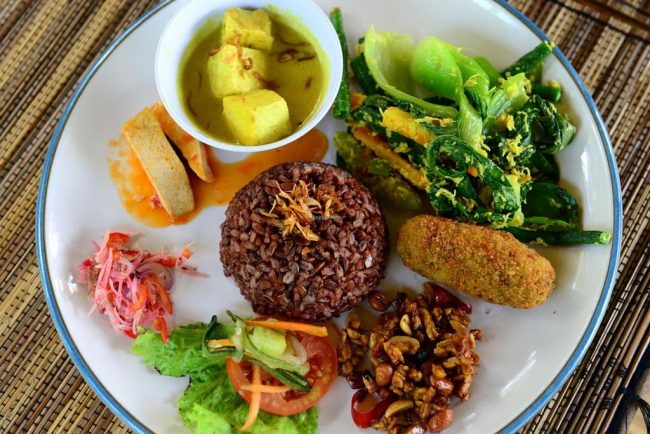 Sari Organik, 1. Café Wayan Bakery, 2. Warung Hana, 3. Warung Rama, 4. Warung Bu Mangku Kedewatan, 5. Warung Mangga Madu, 6. Laka Leke, 7. Warung Prima, 8. Warung Wulan, 9. Warung Ijo, 10. Sari Organik (Tutup Permanen)