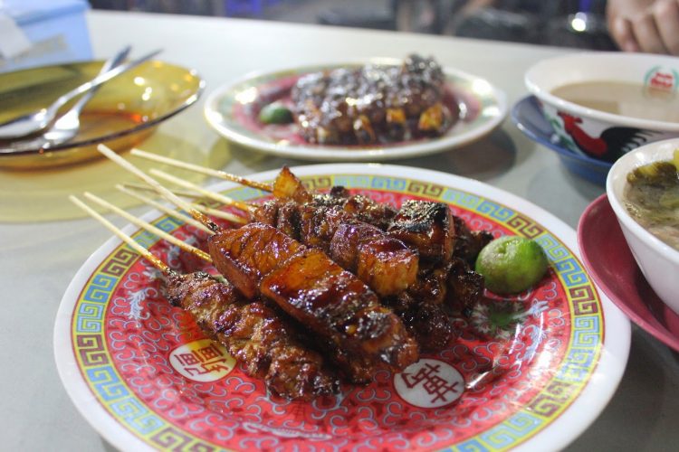 Sate Ayam Kambing RSPP, 1. Sate Kambing H. Giyo, Jatinegara, 2. RM Sate Tegal H. Sadjim, Bendungan Hilir, 3. Sate Jaya Agung, Menteng, 4. Sate Ayam Kambing RSPP, Blok M, 5. Sate Kambing Kim Tek, Kebon Jeruk, 6. Sate Apjay, Dharmawangsa, 7. Sate Betawi H. Maksudi, Cinere, 8. Cangkir Cafe, Melawai, 9. Pondok Sate Kambing Djono Jogya, Bendungan Hilir, 10. Sate Kambing Batibul Bang Awi, Kelapa Gading, 11. Sop Kaki Kambing Dudung Roxy, 12. Sate Kambing Solo Berkat, 13. Warung Sate Solo Pak Min, Kec. Tangerang
