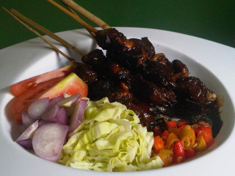 Sate Kambing Kim Tek, 1. Sate Kambing H. Giyo, Jatinegara, 2. RM Sate Tegal H. Sadjim, Bendungan Hilir, 3. Sate Jaya Agung, Menteng, 4. Sate Ayam Kambing RSPP, Blok M, 5. Sate Kambing Kim Tek, Kebon Jeruk, 6. Sate Apjay, Dharmawangsa, 7. Sate Betawi H. Maksudi, Cinere, 8. Cangkir Cafe, Melawai, 9. Pondok Sate Kambing Djono Jogya, Bendungan Hilir, 10. Sate Kambing Batibul Bang Awi, Kelapa Gading, 11. Sop Kaki Kambing Dudung Roxy, 12. Sate Kambing Solo Berkat, 13. Warung Sate Solo Pak Min, Kec. Tangerang