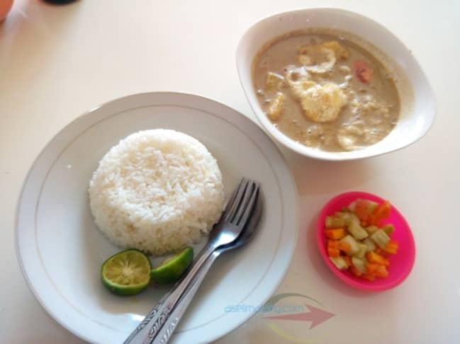 Soto Betawi Djayakarta via Aselimalang, 1. Soto Ayam Lombok sudah berdiri sejak 1955, 2. Soto Geprak Mbah Djo berdiri sejak tahun 1935, 3. Soto Daging Rahayu Malang berdiri sejak tahun 1928, 4. Warung Rampal, 5. Soto Basket, 6. Soto Lamongan Oro-Oro Dowo, 7. Soto dok HM Kholis, 8. Soto Markeso, 9. Soto Lonceng, 1965, 10. Soto Pak Amir, 11. Soto Sawah, 12. Soto Ambengan, 13. Soto Seger Boyolali Kang Mihor, 14. Soto Dhok Bang Ali, 15. Republik Soto Malang, 16. Soto Madura Guntur, 17. Soto Kurnia Ria Ning Sul, 18. Soto Ketangi, 19. Warung Soto Ayam Cak Sur, 20. Soto Pak Sidjan, 21. Soto Betawi Djayakarta