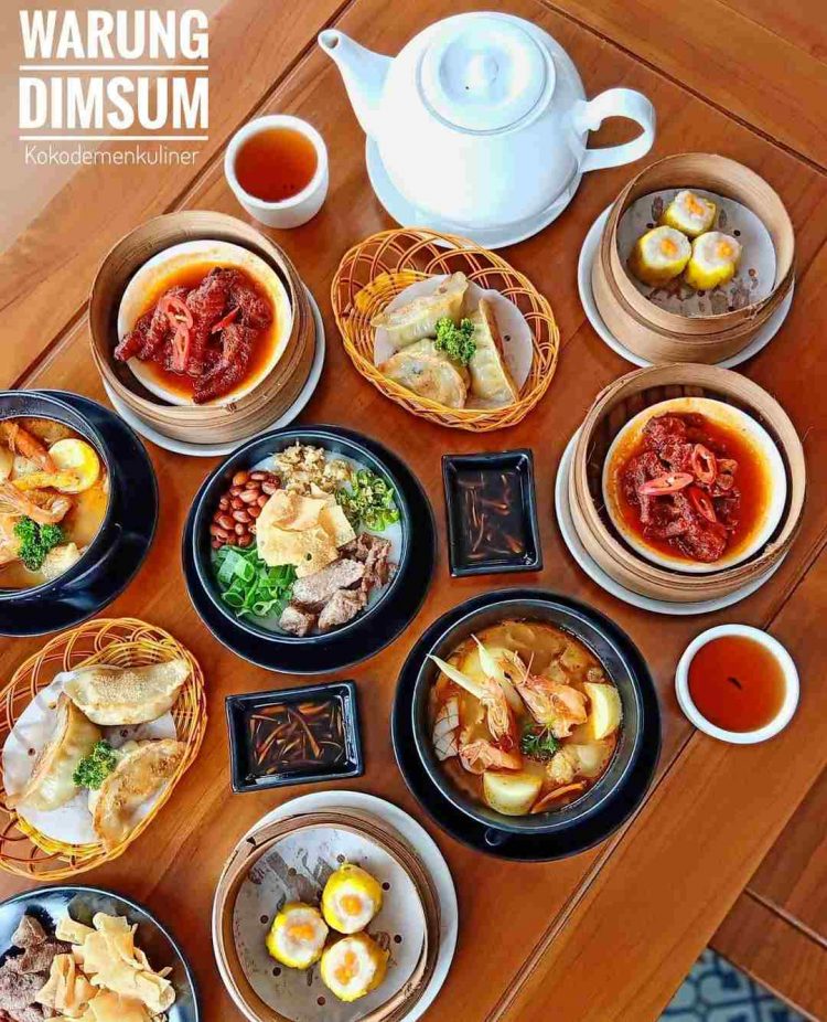 Warung Dim Sum (Wardim) via IG @Kokodemenkuliner, 1. Angkringan Blendoek, 2. Nasi Ayam Bu Sami, 3. Gudeg Mbak Tum, 4. Soto Bangkong, 5. Trattoria Semarang, 6. Stove Syndicate (Tutup Permanen), 7. Cafe Riverview, 8. Bakmi Jawa Pak Gareng, 9. Nasi Goreng Babat Hengky, 10. Nasi Ayam Bu Wido, 11. Tahu Petis Prasojo, 12. Nasi Kucing Pak Gik, 13. Kedai Amarta, 14. Waroeng Semawis, 15. Warung Dim Sum (Wardim), 16. Seafood Pak Jari, 17. Nasi Liwet Bu Widodo, 18. Soto Pak No, 19. Bakso Doa Ibu, 20. Lunpia Semarang 24 Jam, 21. Pisang Plenet Pak Yuli, 22. Nasi Gandul Pak Subur, 23. Es Puter Cong Lik, 24. Warung Makan 86, 25. Nasi Gandul Pak Memet, 26. Sedap Malam (Warung Internet dan Roti Bakar) Sumur, 27. KoenoKoeni Cafe Gallery, 28. Menur Bistro, 29. Antara Kata Coffee Talk, 30. RV Cafe 24 Semarang, 31. The Hills Dining Restaurant, 32. Joglo Agung Resto & Galleri, 33. Pakne Heksa, 34. Kopi Klotok Pak Sadar, 35. Kopi Tarik Ungaran, 36. Restoran Kampung Laut Semarang, 37. Nasi Goreng Babat Pak Sumarsono, 38. Nasi Goreng Babat Pak Karmin, 39. Nasi Goreng Babat Akbar, 40. Gama Ikan Bakar & Seafood, 41. Gudeg Mantep Bu Har, 41. Sego Gobyos Mbak Sari