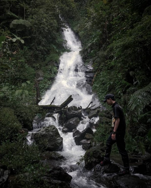via IG @mc.andr, Daya Tarik Air Terjun Lawean Tulungagung, Mitos Air Terjun, Lokasi dan Rute Menuju Air Terjun Lawean Tulungagung, Objek Wisata Sekitar Air Terjun Lawean Tulungagung, Info Penginapan
