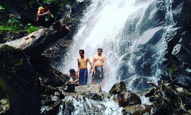via IG @haris_fahnisar22, Daya Tarik Air Terjun Lawean Tulungagung, Mitos Air Terjun, Lokasi dan Rute Menuju Air Terjun Lawean Tulungagung, Objek Wisata Sekitar Air Terjun Lawean Tulungagung, Info Penginapan